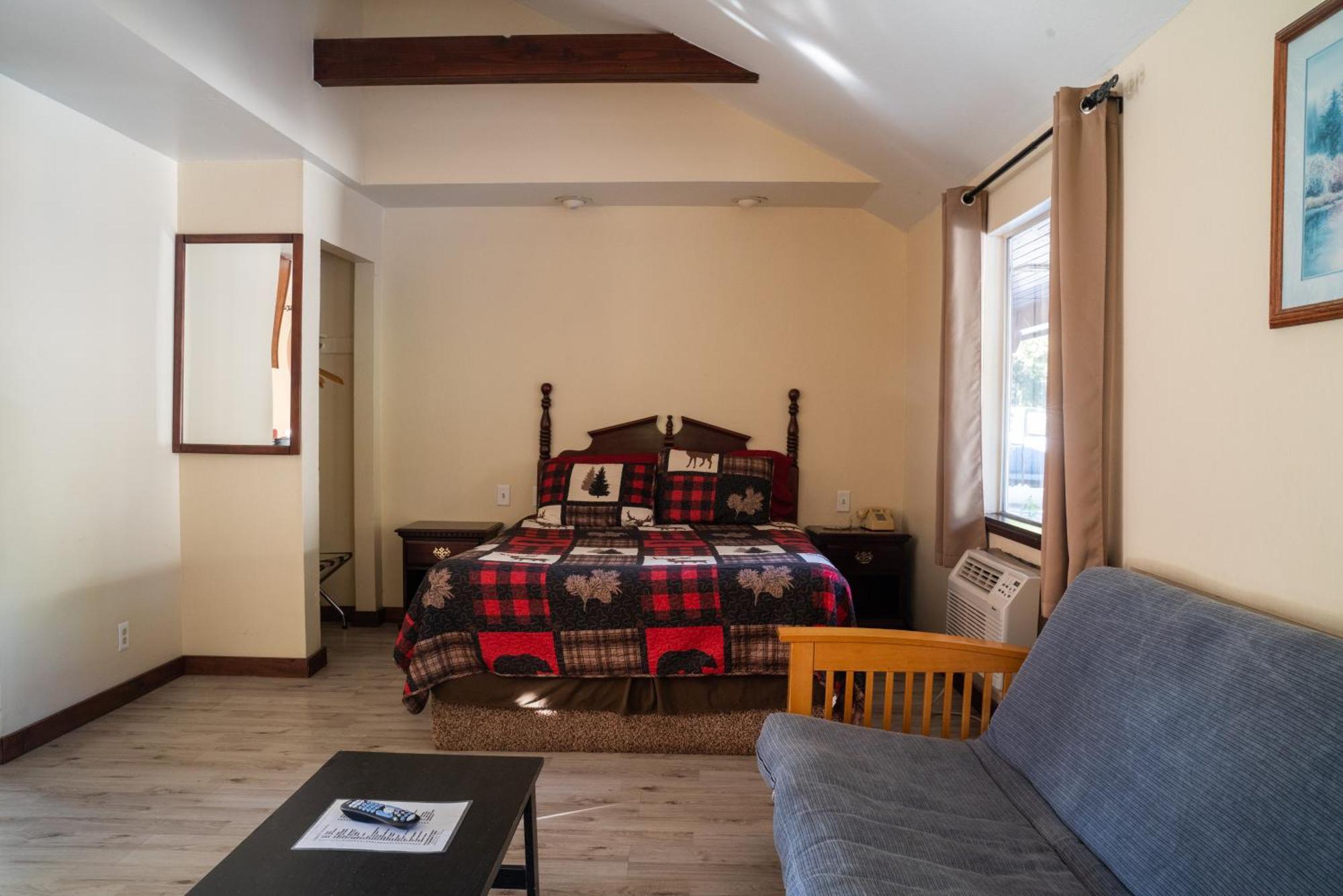 Dean Creek Resort Redway Extérieur photo